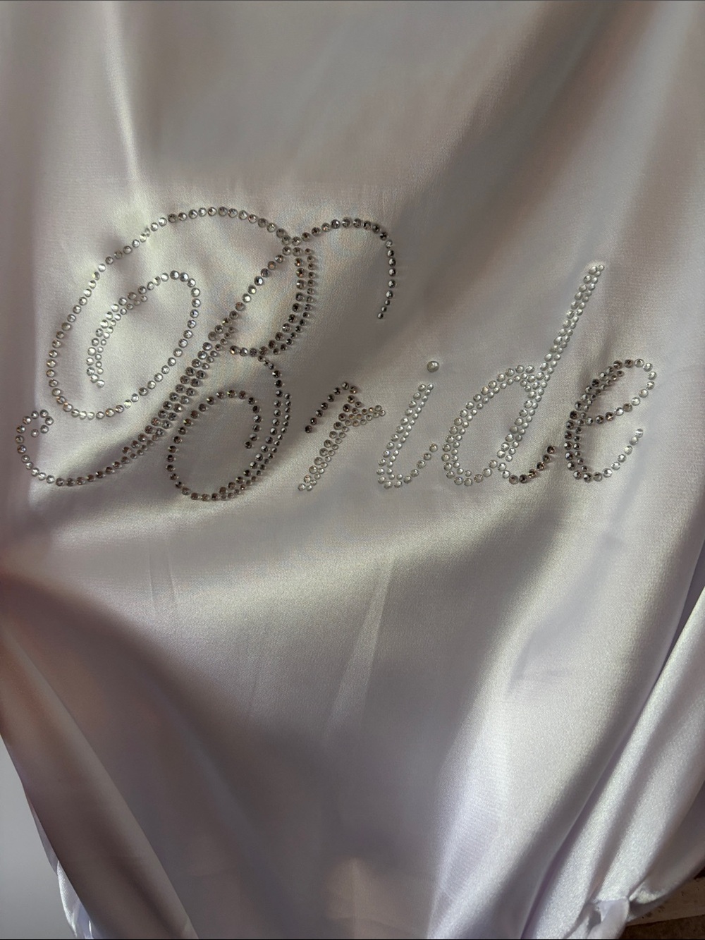 David's Bridal White Bride Robe with Rhinestone Script - Picture 8 of 9